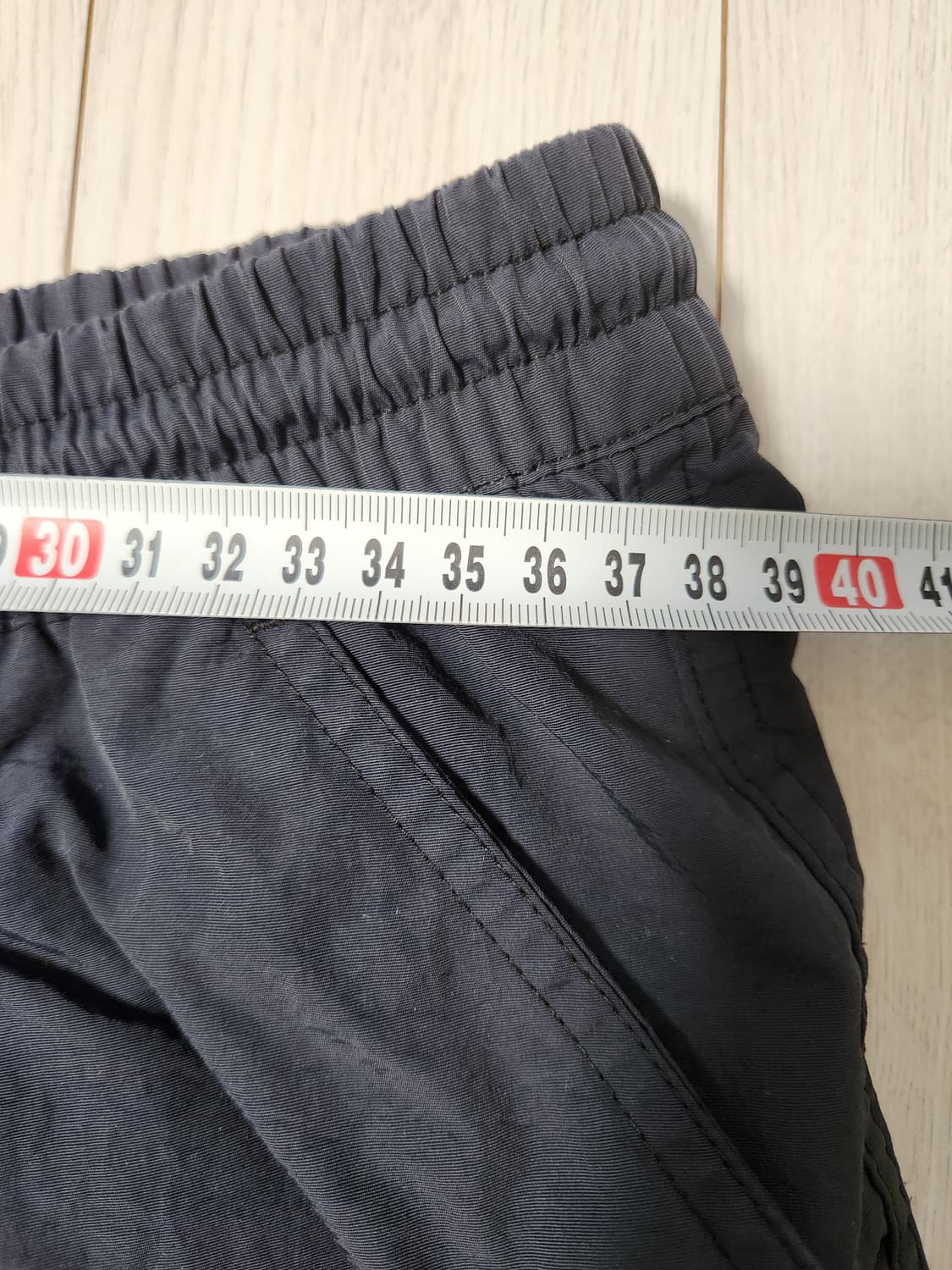 코드그라피 나이론 밴딩 네이비 반바지 사이즈L

세탁으로 인한 사용감 외 상품이미지2