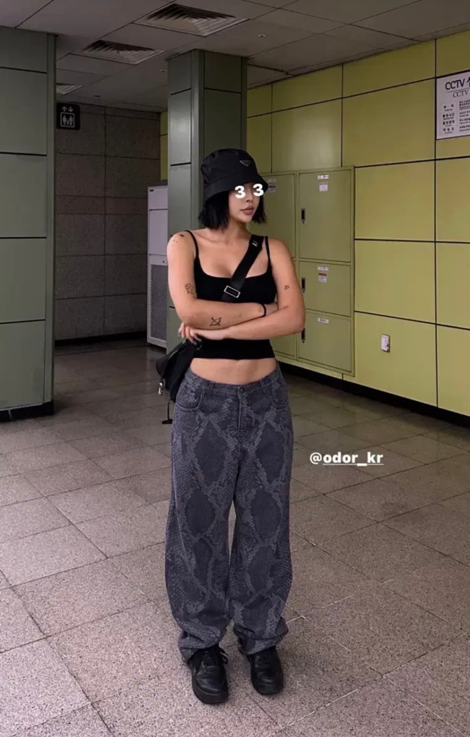 오도어 파이톤 팬츠  상품이미지2