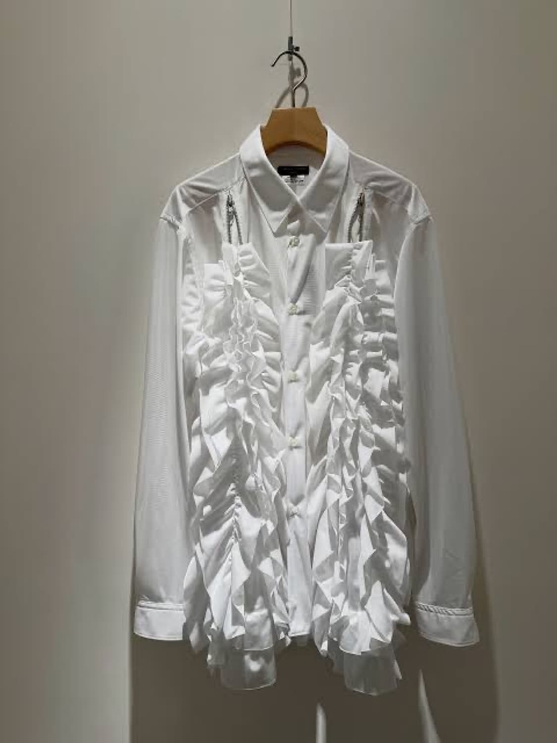 (새상품)26ss 꼼데가르송 옴므플러스 프릴 zip 셔츠 xl 상품이미지1