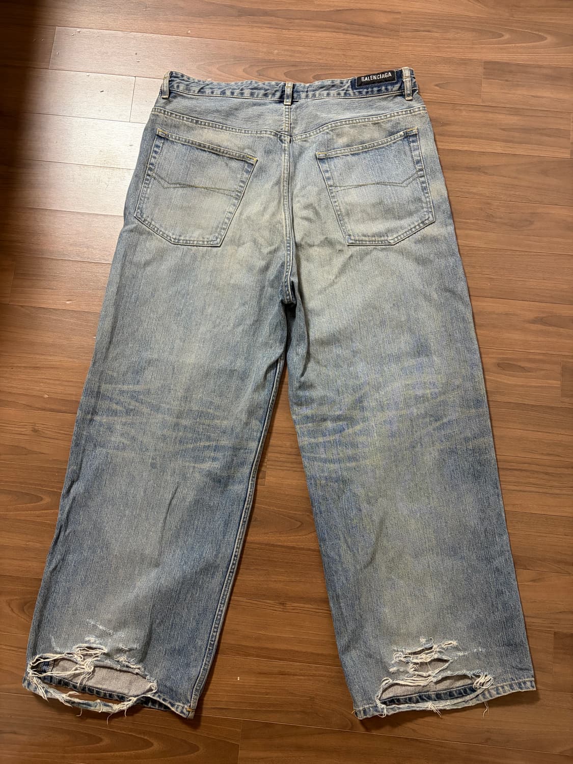 (S) 발렌시아가 오버사이즈 배기 팬츠 라이트 블루 판매합니다 상품이미지2