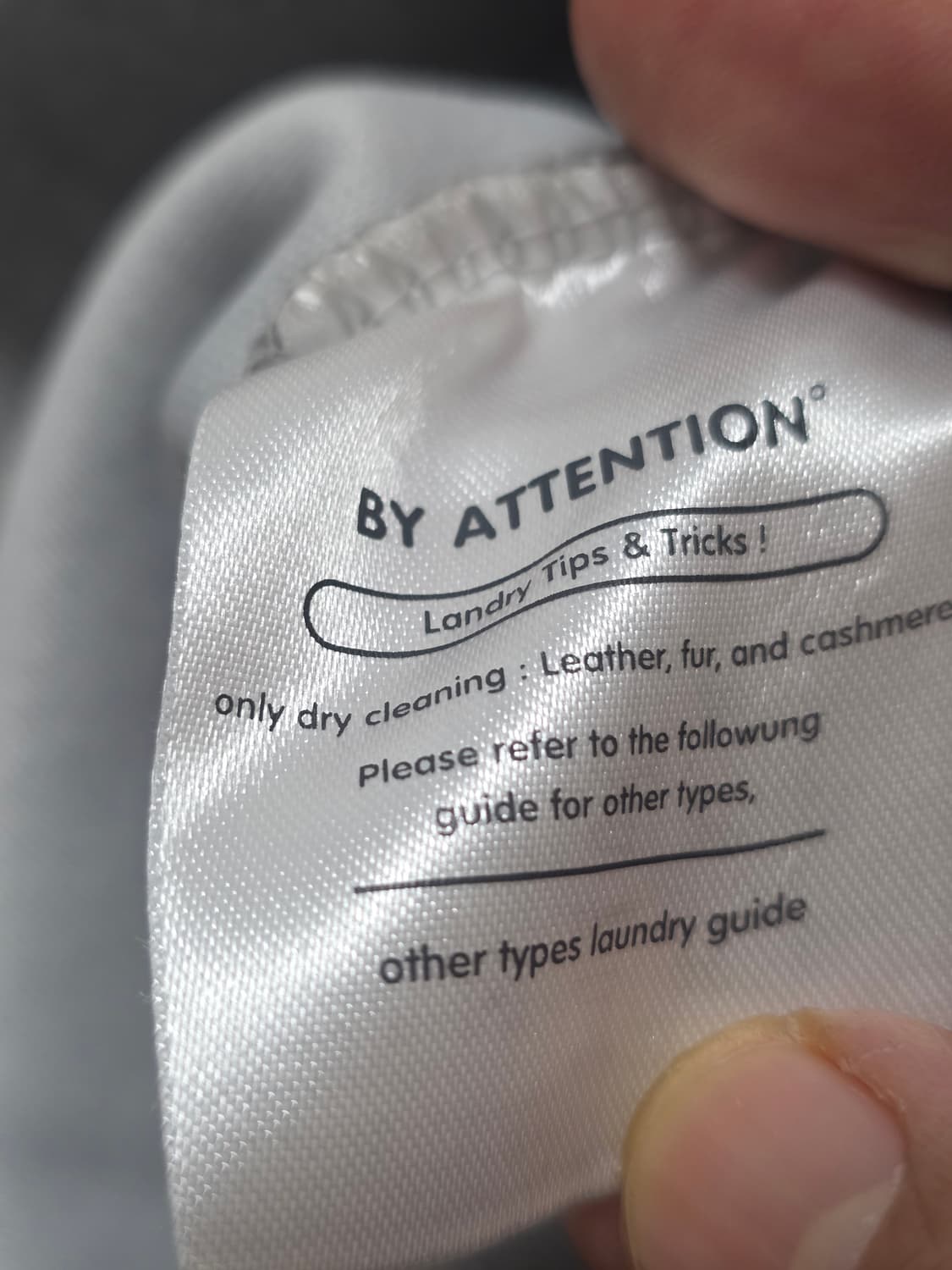 바이어텐션 루즈핏 맨투맨 상품이미지10