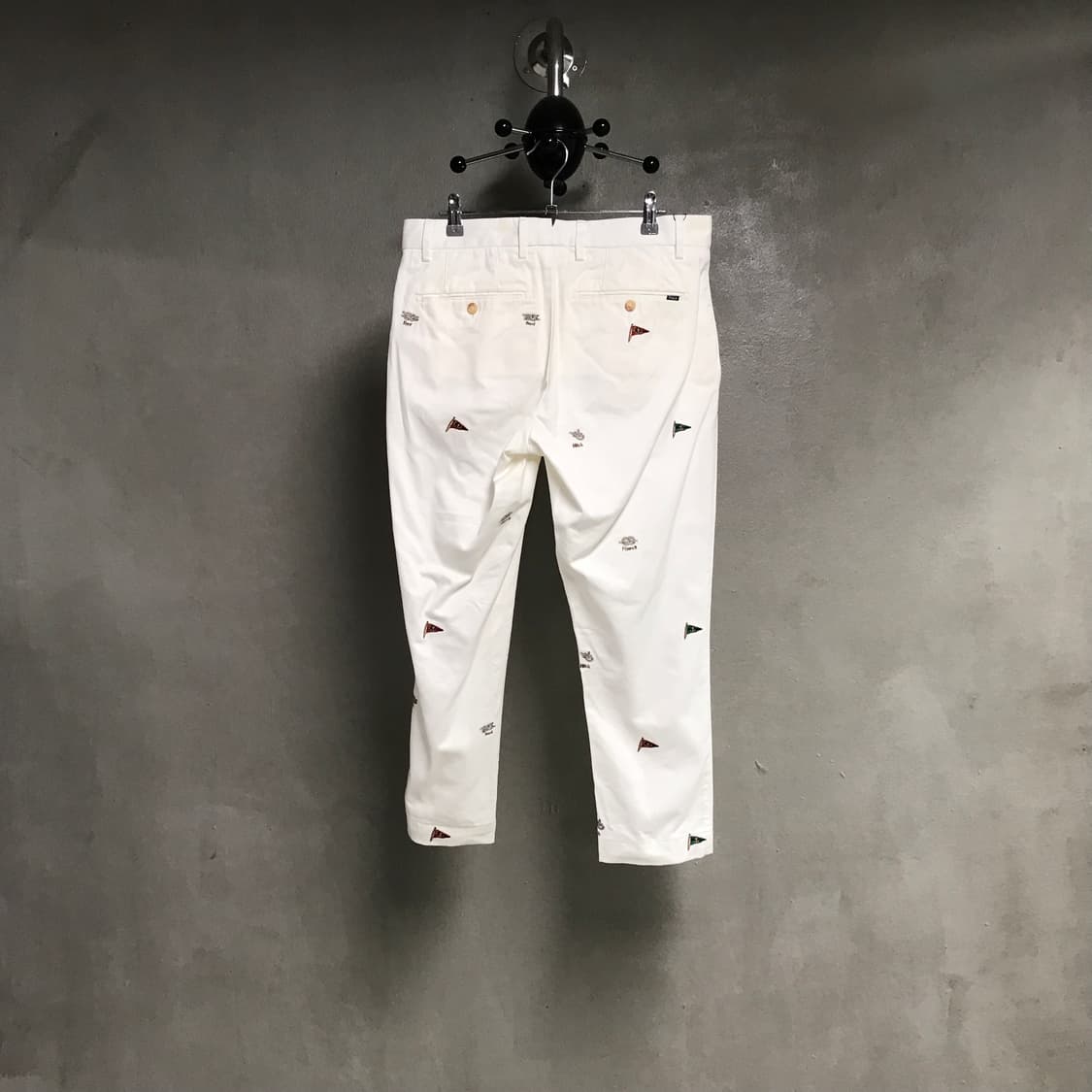 폴로 랄프로렌 멀티 자수 화이트 치노 팬츠 6(W) 상품이미지1