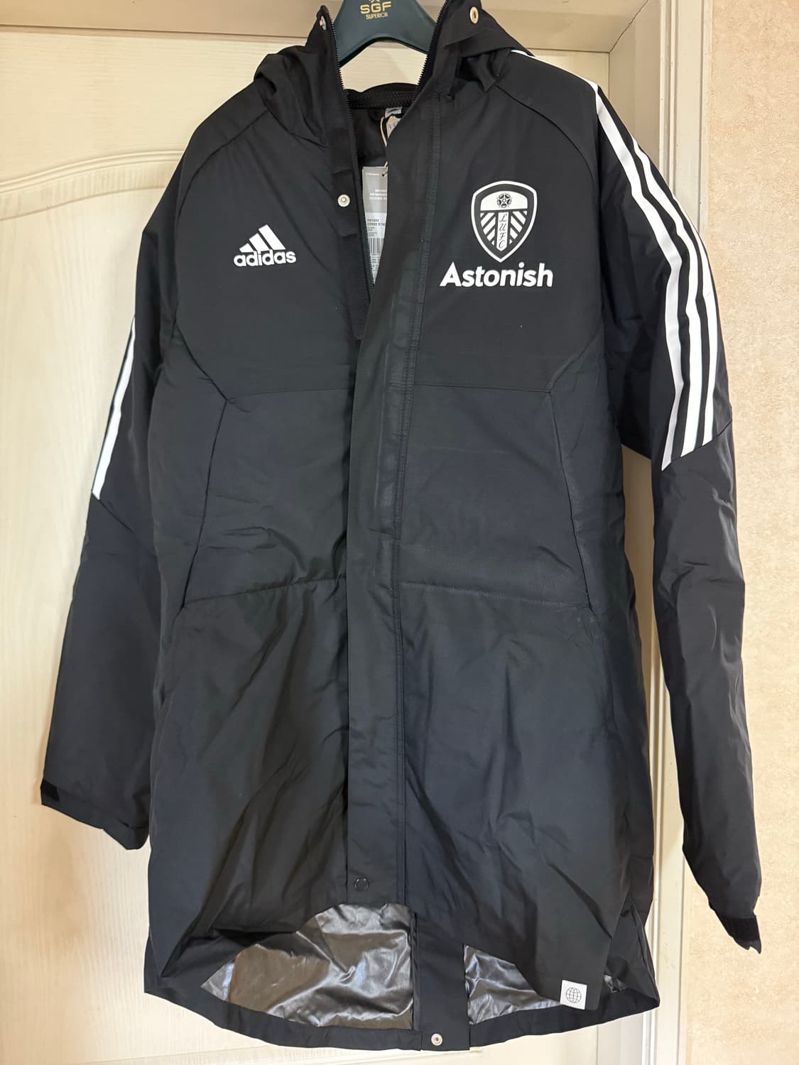 아디다스 리즈 유나이티드 검정색 패딩 M 상품이미지1