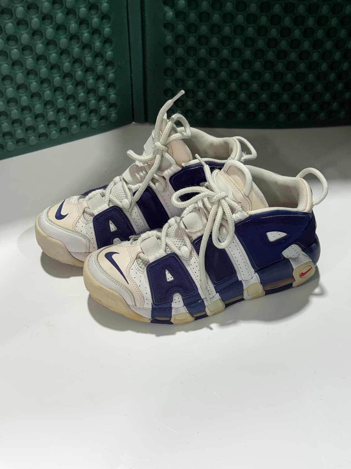 나이키 에어 모어 업템포 '96 '닉스' 상품이미지1