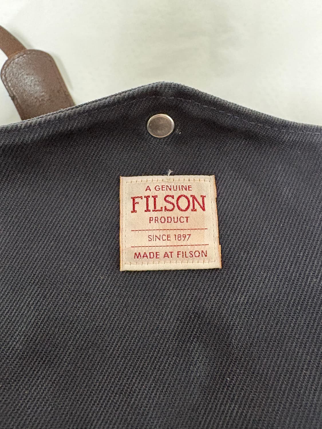 필슨 256 브리프케이스 (네이비) 상품이미지4