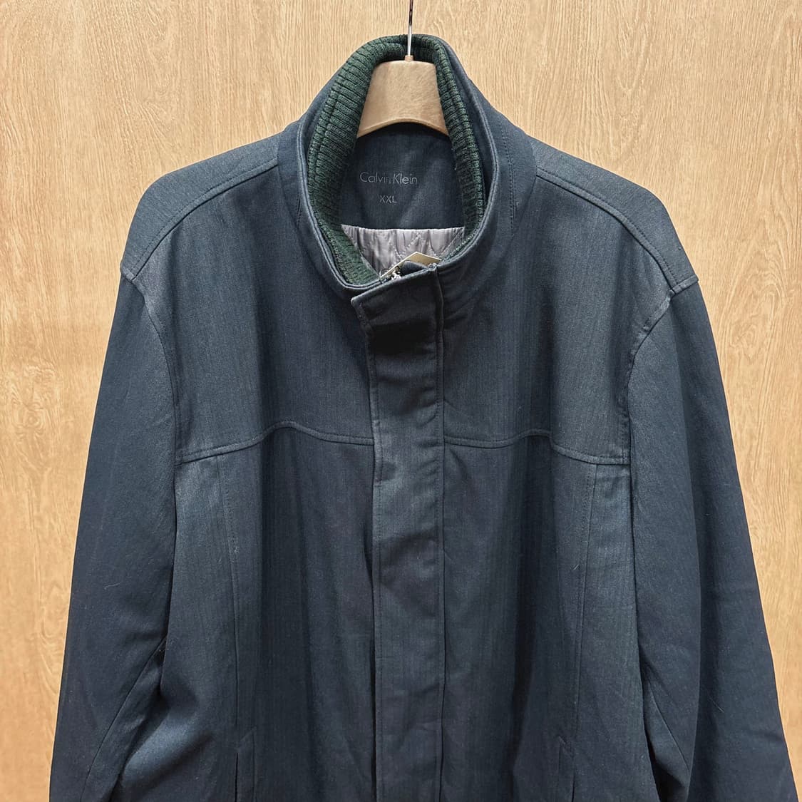 캘빈클라인 하이넥 자켓 더블 집업 퀄팅 안감 디테일 디테일 블랙 상품이미지4
