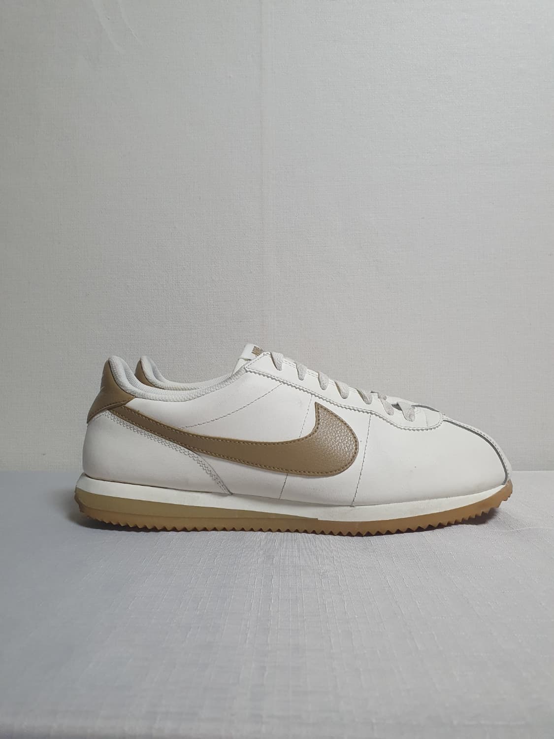 285mm 나이키 코르테즈 레더 M 세일:검 옐로우 파라슈트 베이지 상품이미지3