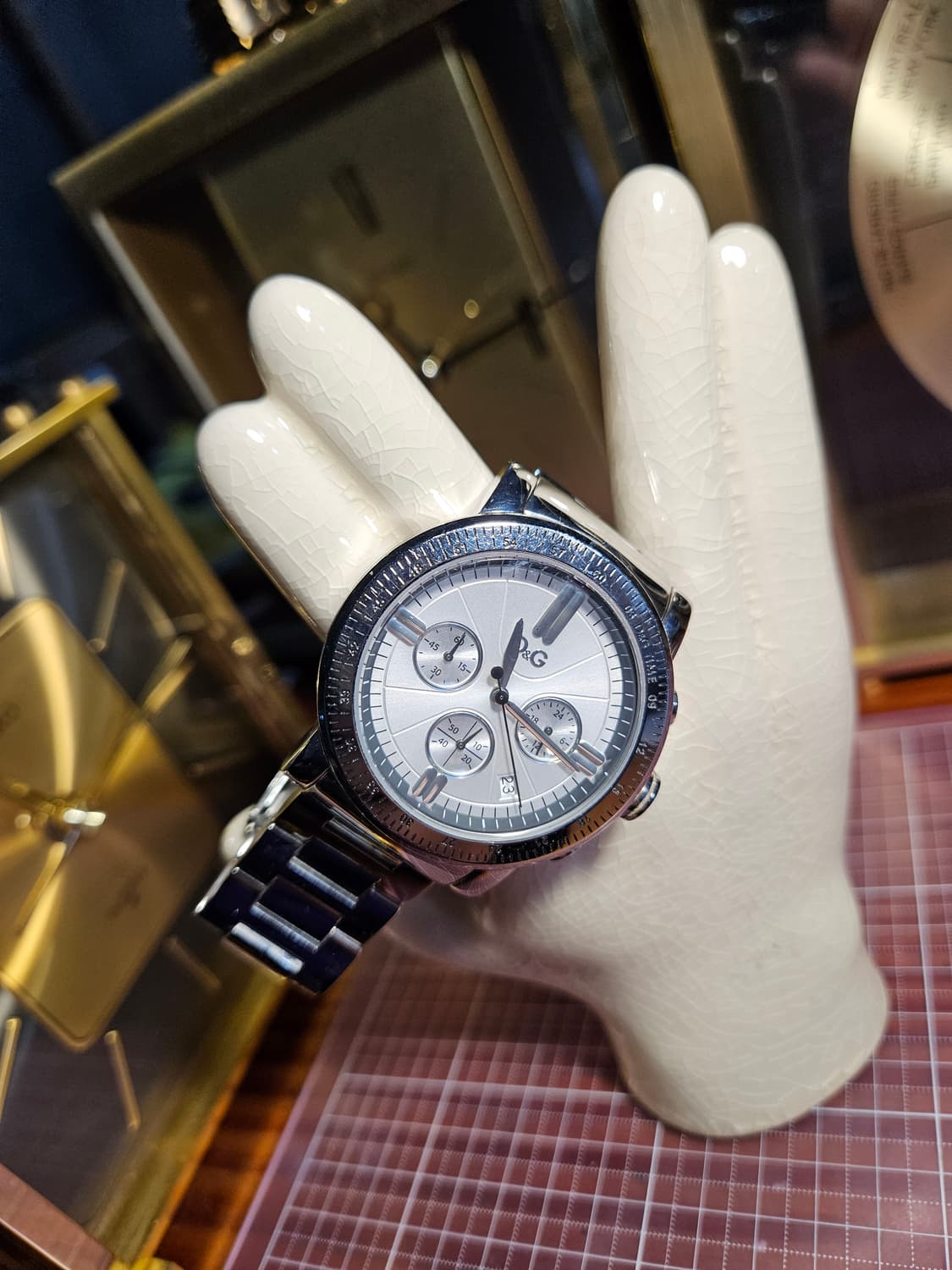 돌체앤가바나 메탈 쿼츠 시계 상품이미지1