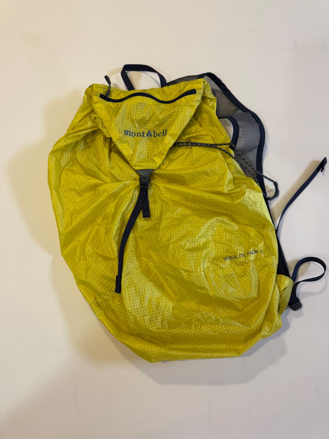 몽벨 버사라이트 15L 옐로우 상품이미지1