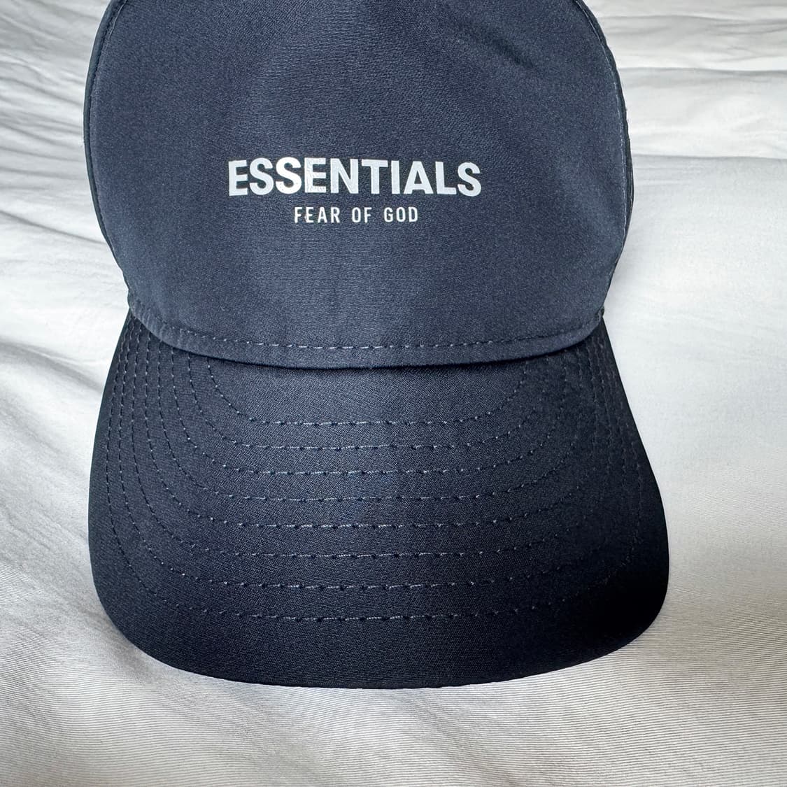 [OS] 에센셜 x 뉴에라 레트로 크라운 스트랩백 캡 - 네이비  상품이미지4