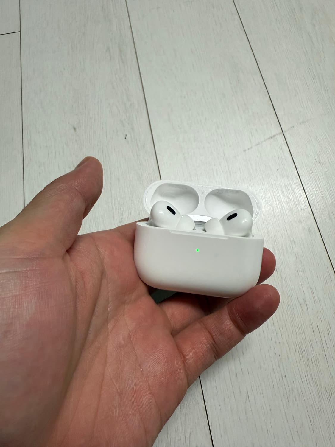 애플 에어팟 프로 2세대 작년 8월 구매   하자 전혀 X  기능상 하자 상품이미지4