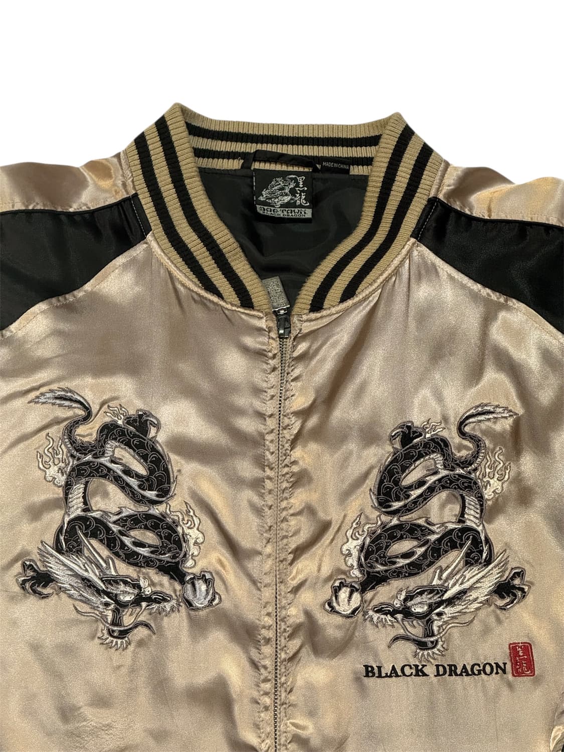 도그타운 사쿠라 블랙 드래곤 골드 새틴 스카쟌 상품이미지2