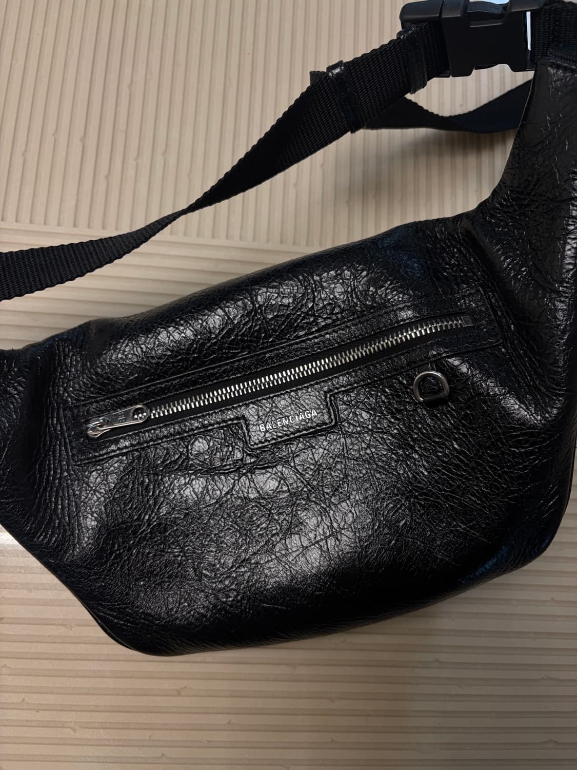 발렌시아가 수퍼비지 벨트백 상품이미지5