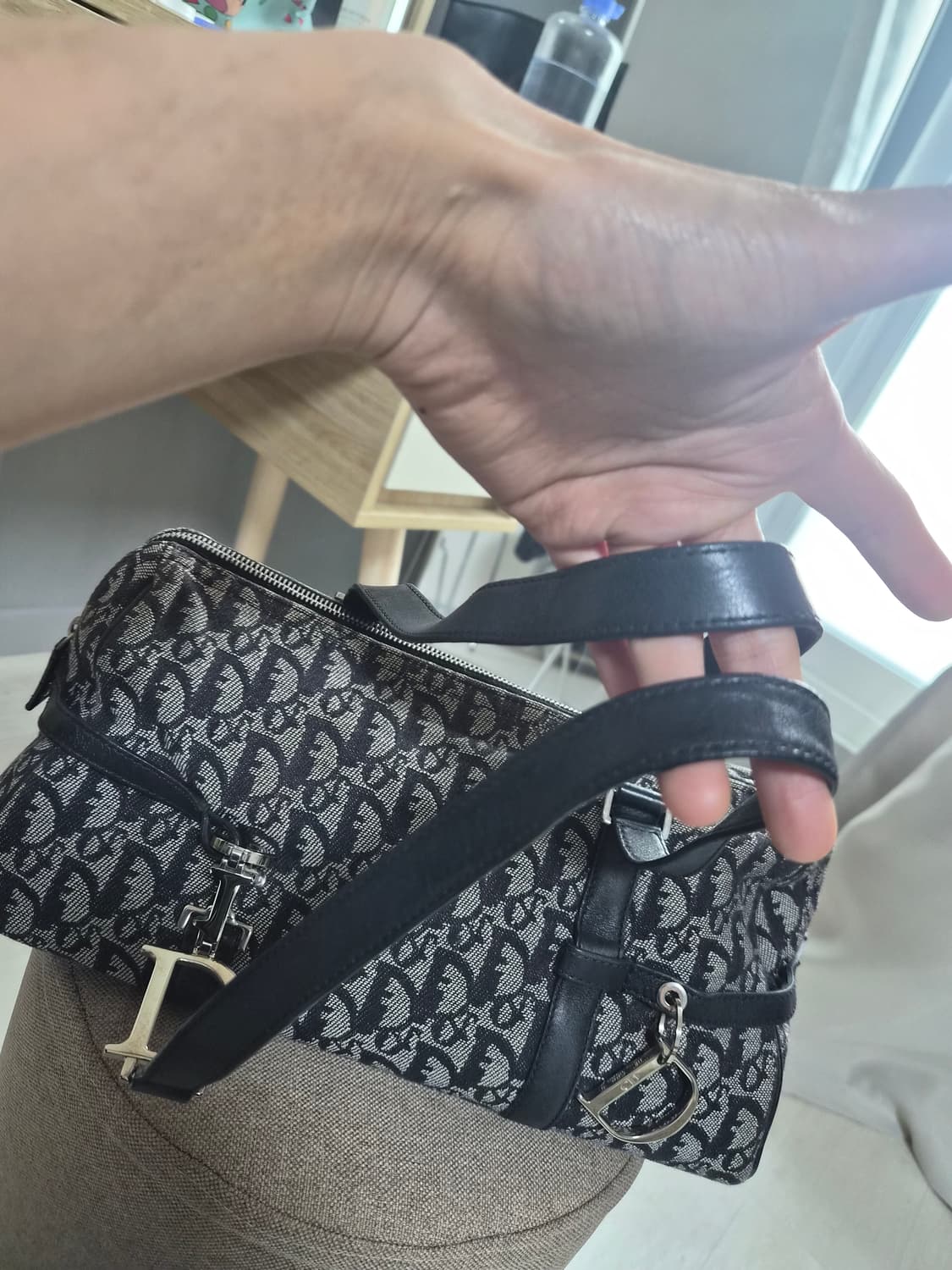 디올 오블리크 D링 참 숄더백 상품이미지2