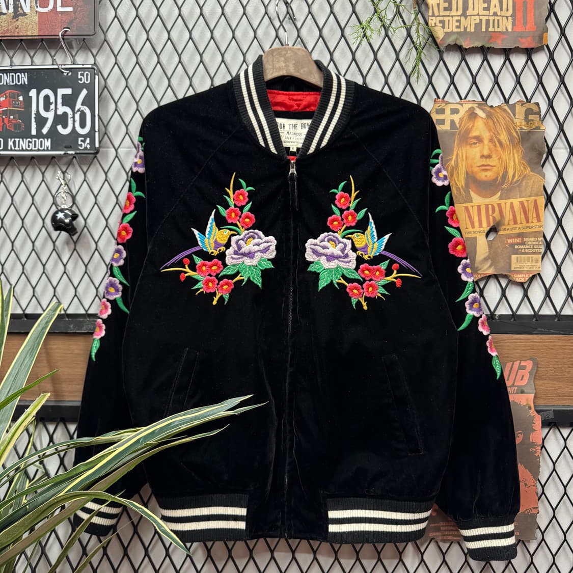 빈티지 벨벳 스카쟌 전후면 플라워 버드 자수 포인트 블랙 상품이미지1