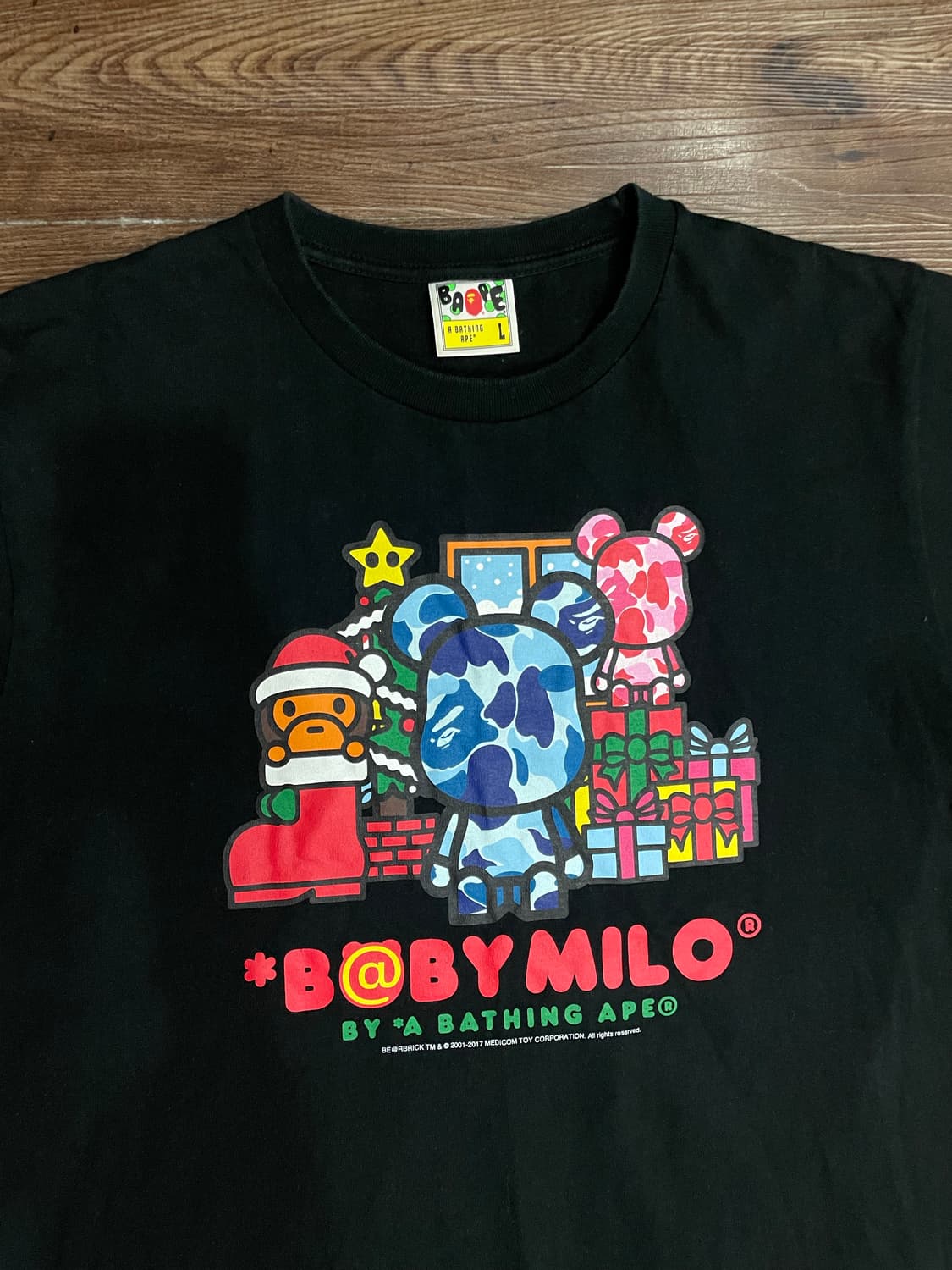 베이프 X 베어브릭 베이비 마일로 반팔 티셔츠 블랙 상품이미지2
