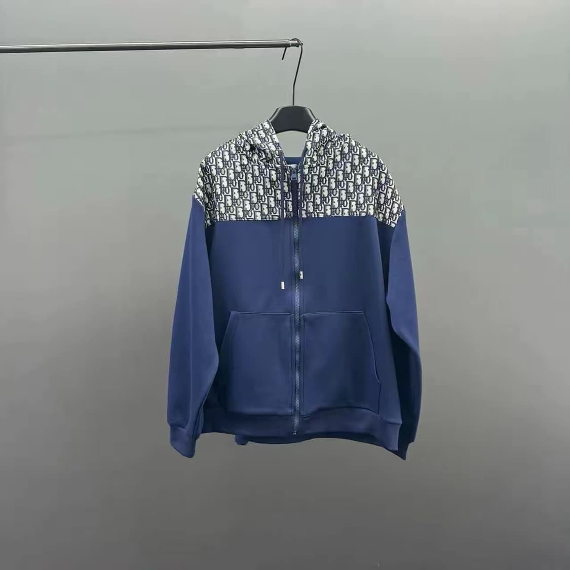 [디;올] 새상품 / 트레이닝복 세트 / 약 105~110 사이즈 상품이미지1