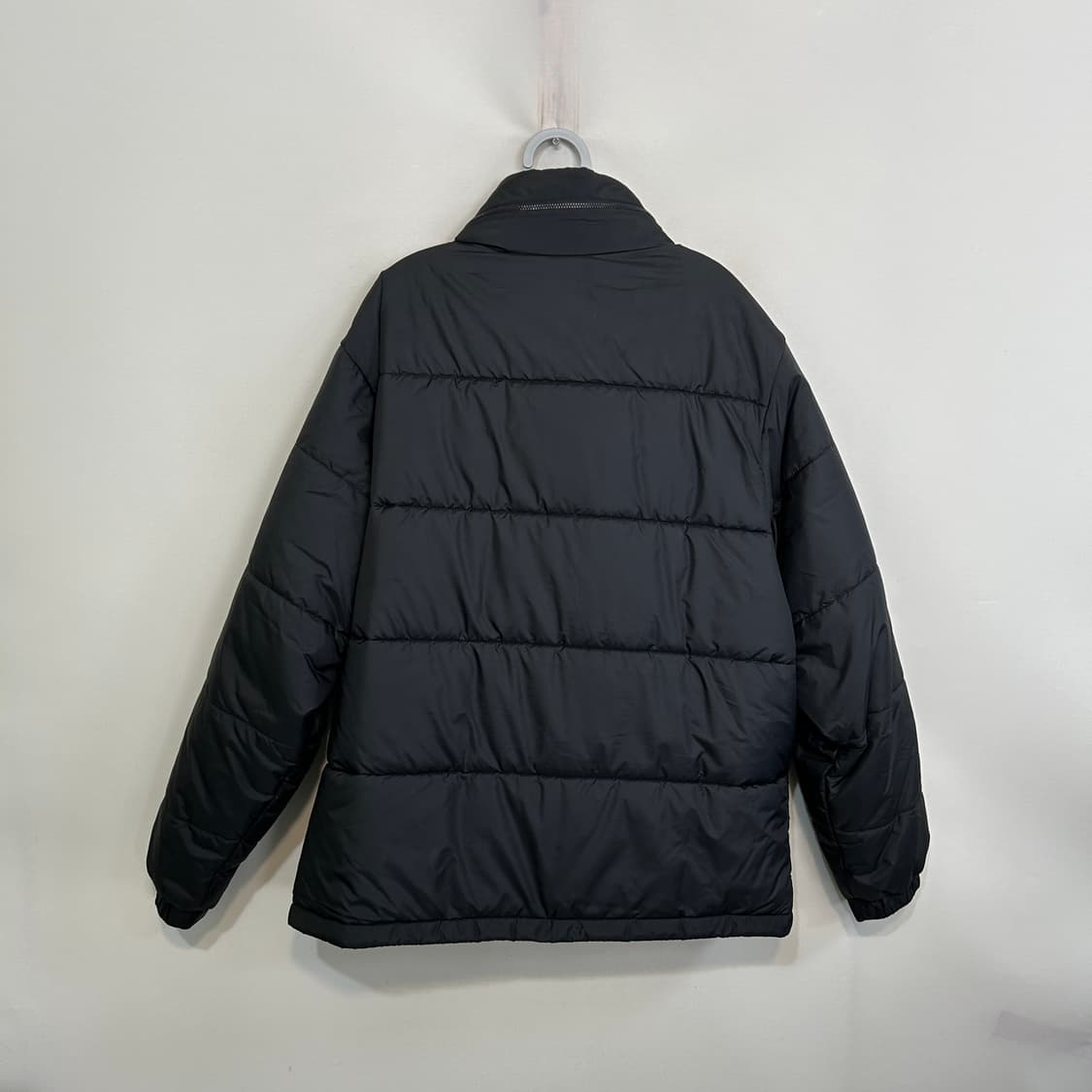 아디다스 2023 남성 에센셜 패디드 푸퍼 패딩 105 상품이미지3