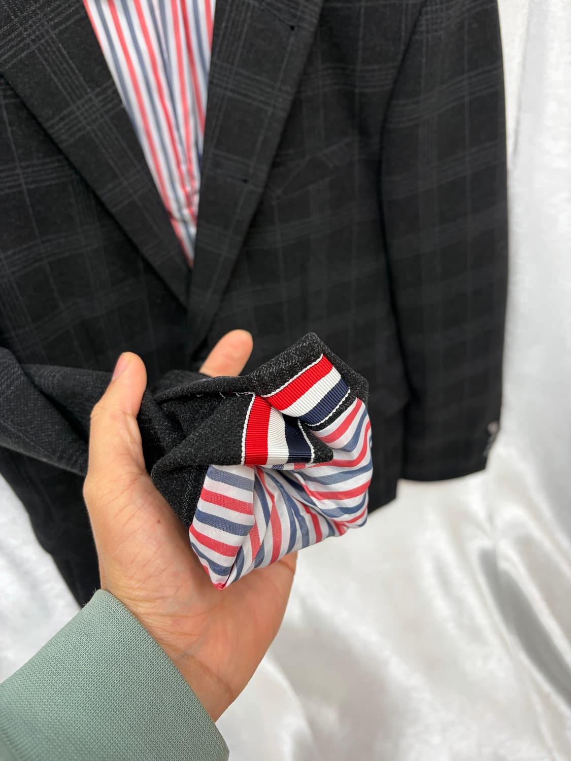 톰브라운 울 자켓 사이즈2 남90 여95 상품이미지5