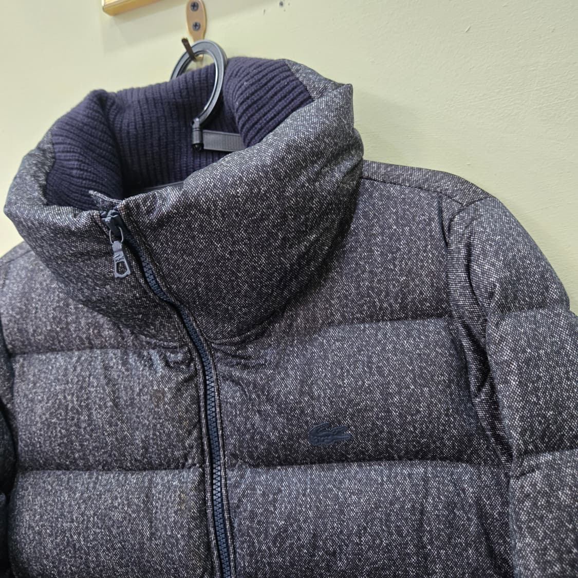 [36 / KR95] LACOSTE 숏구스다운 패딩 (그레이) 상품이미지2