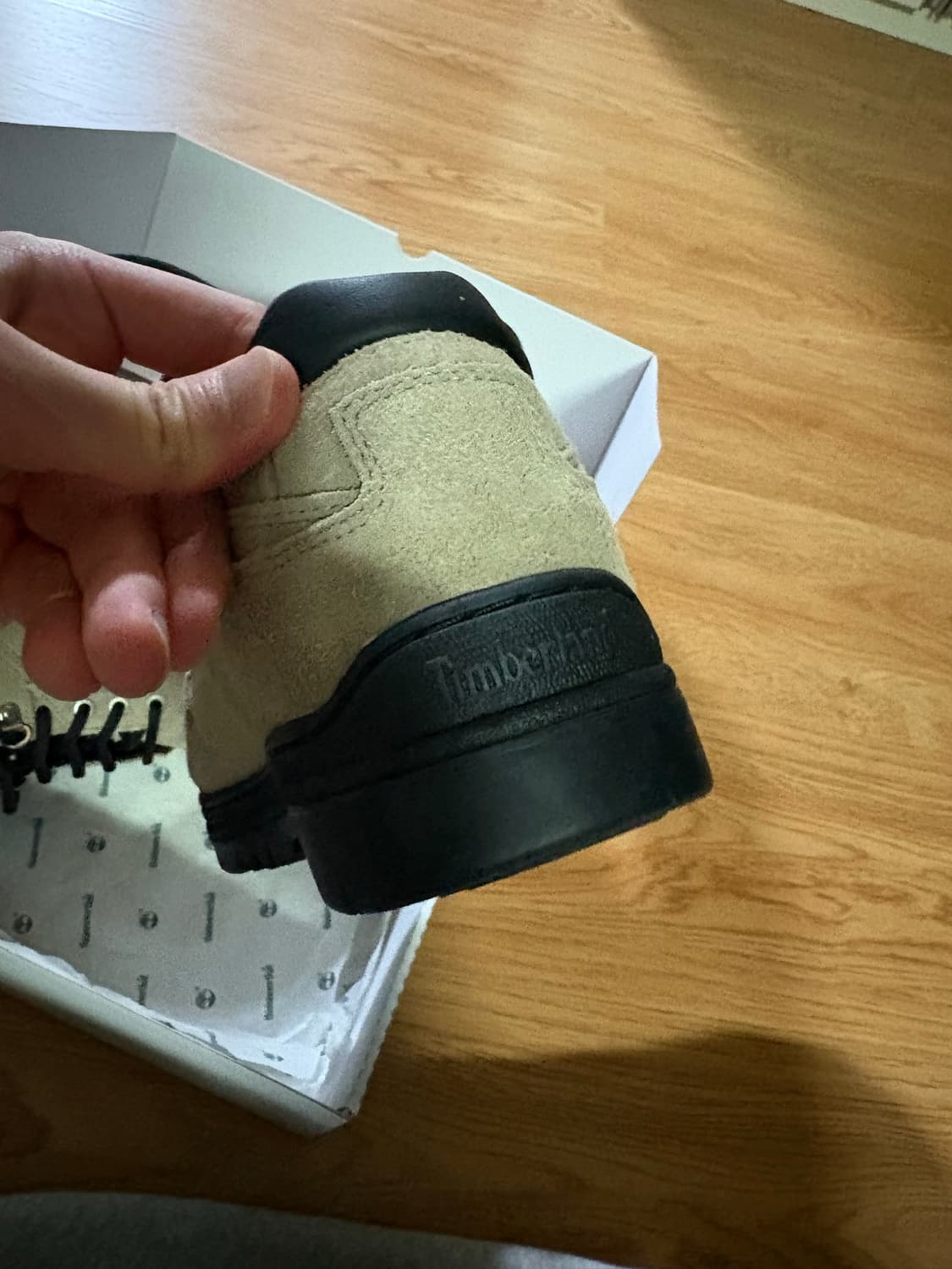 디스이즈네버댓x팀버랜드 고어텍스 부츠 265사이즈 판매합니다. 상품이미지6