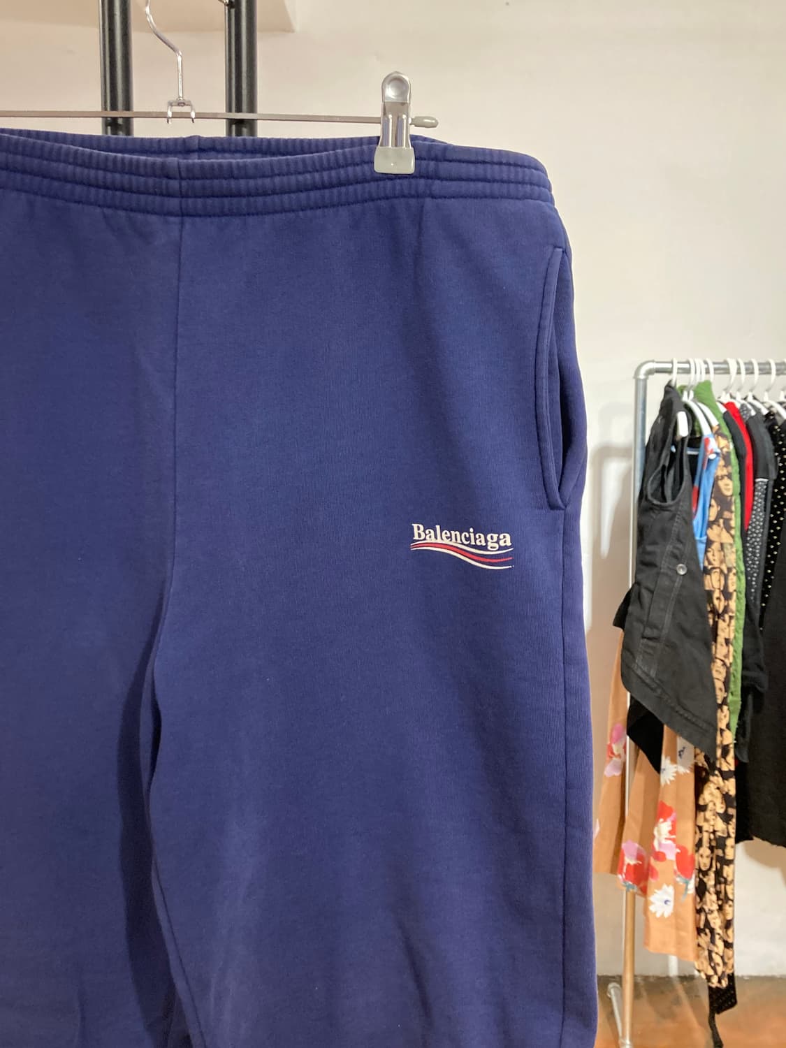 발렌시아가 와이드 로고 트레이닝 팬츠 상품이미지6