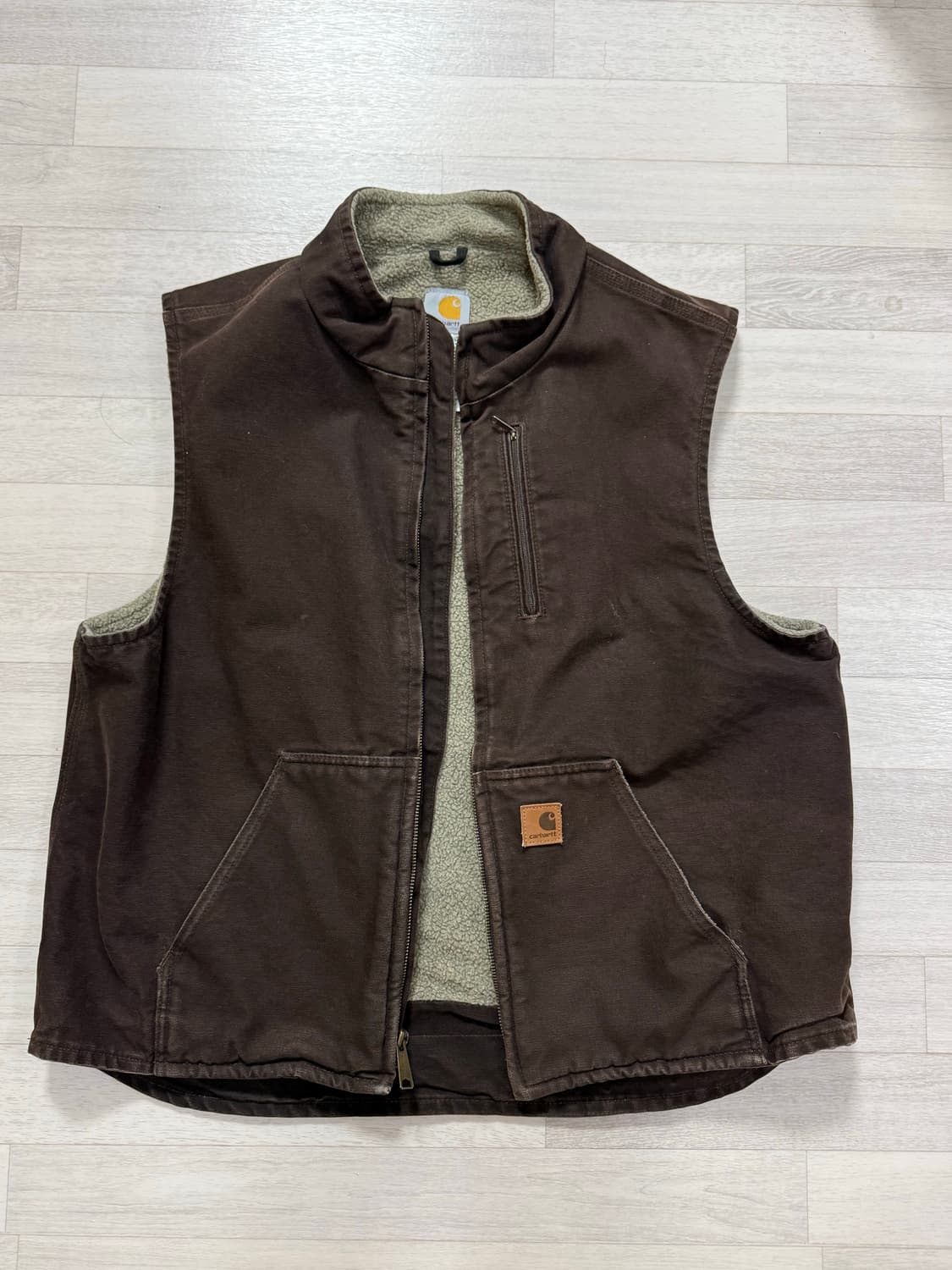 칼하트 셰르파 베스트 다크브라운  상품이미지2