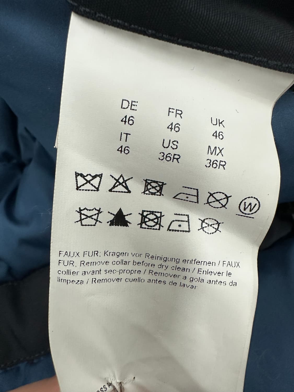 휴고보스 네이비 덕다운 패딩 상품이미지6