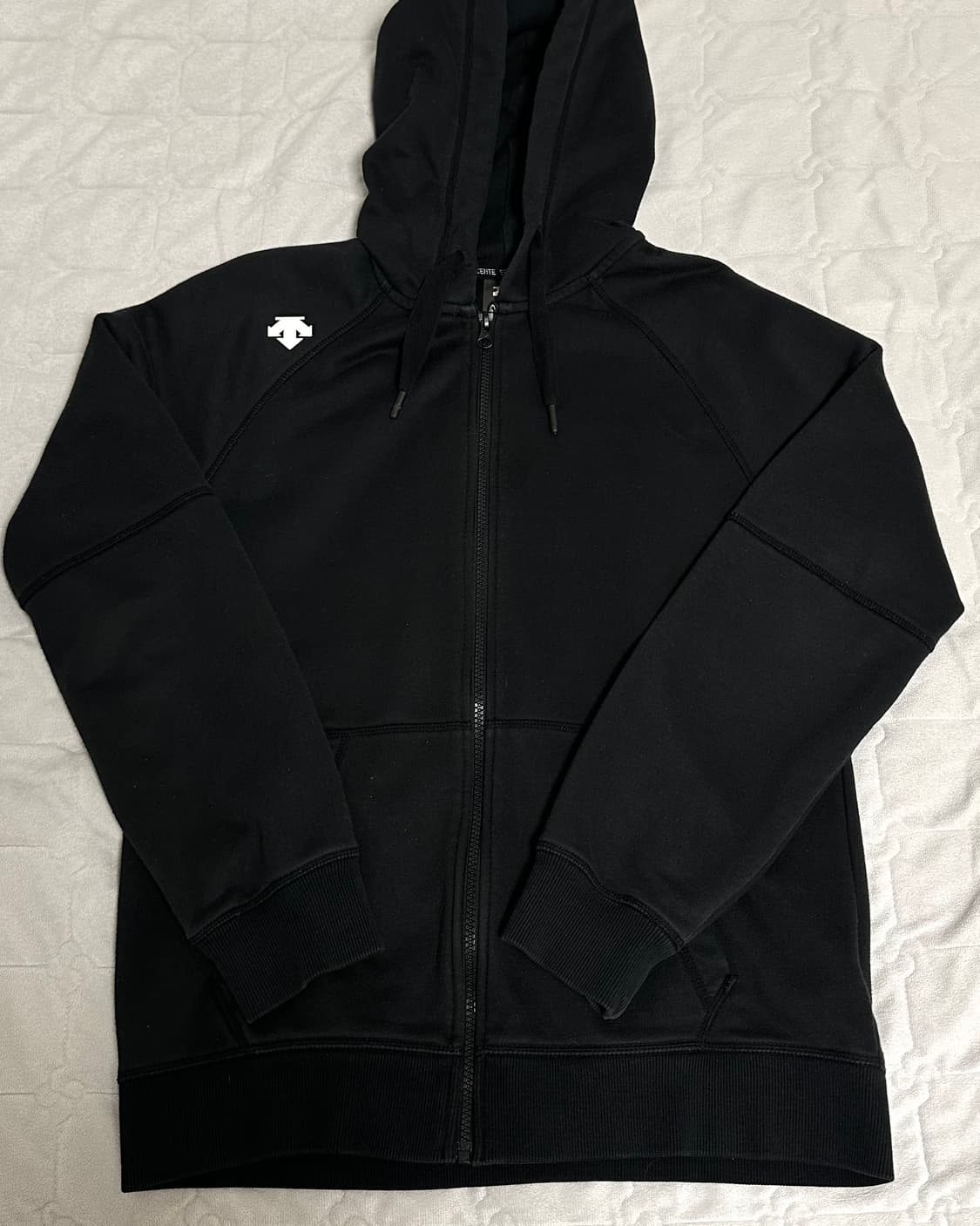 데상트 후드집업 블랙 M 상품이미지1