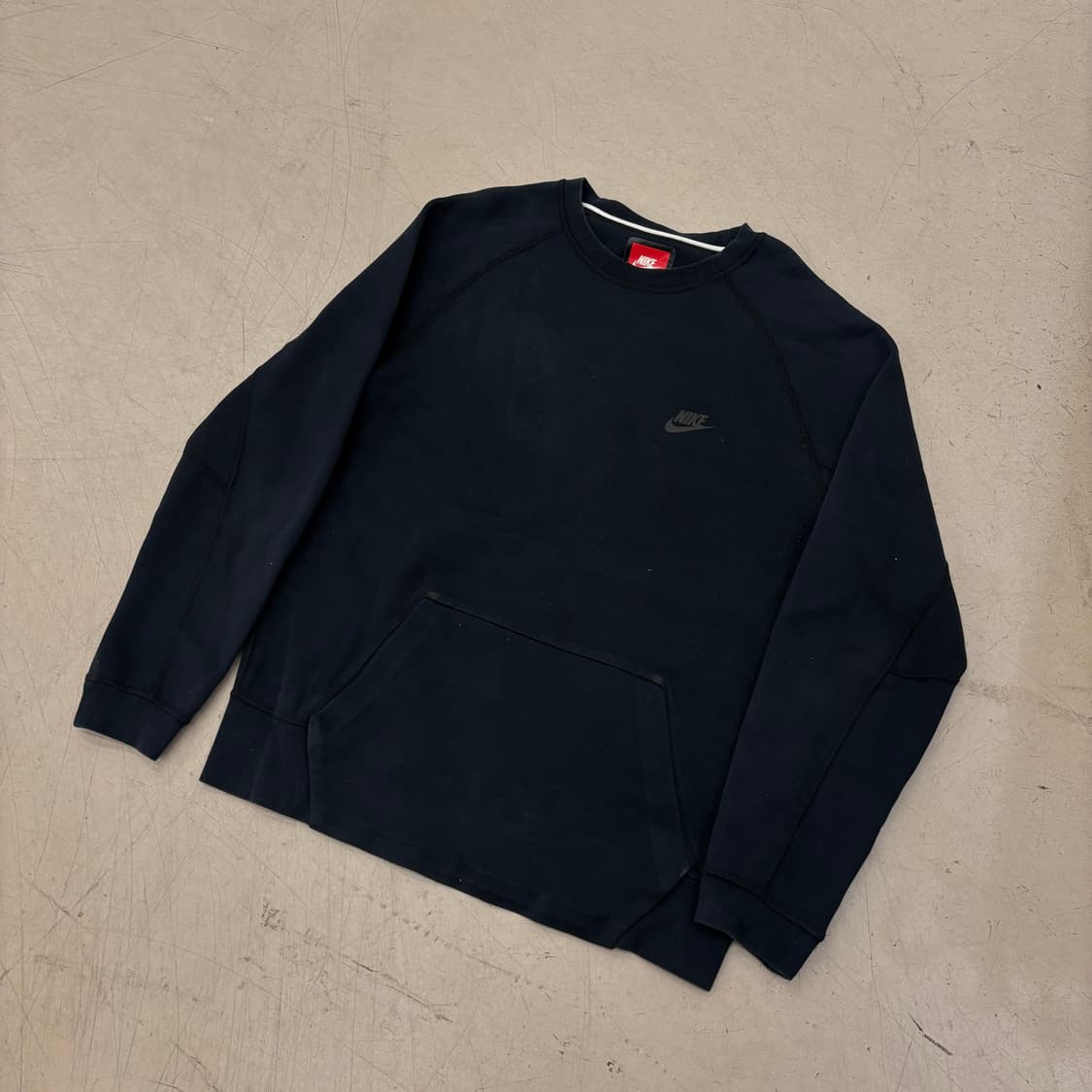 나이키 테크팩 블랙 맨투맨 상품이미지1