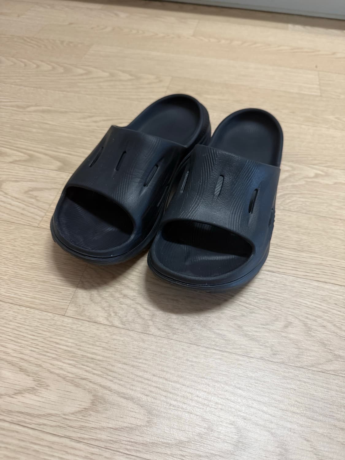 호카 리커버리 슬라이드 블랙 상품이미지1