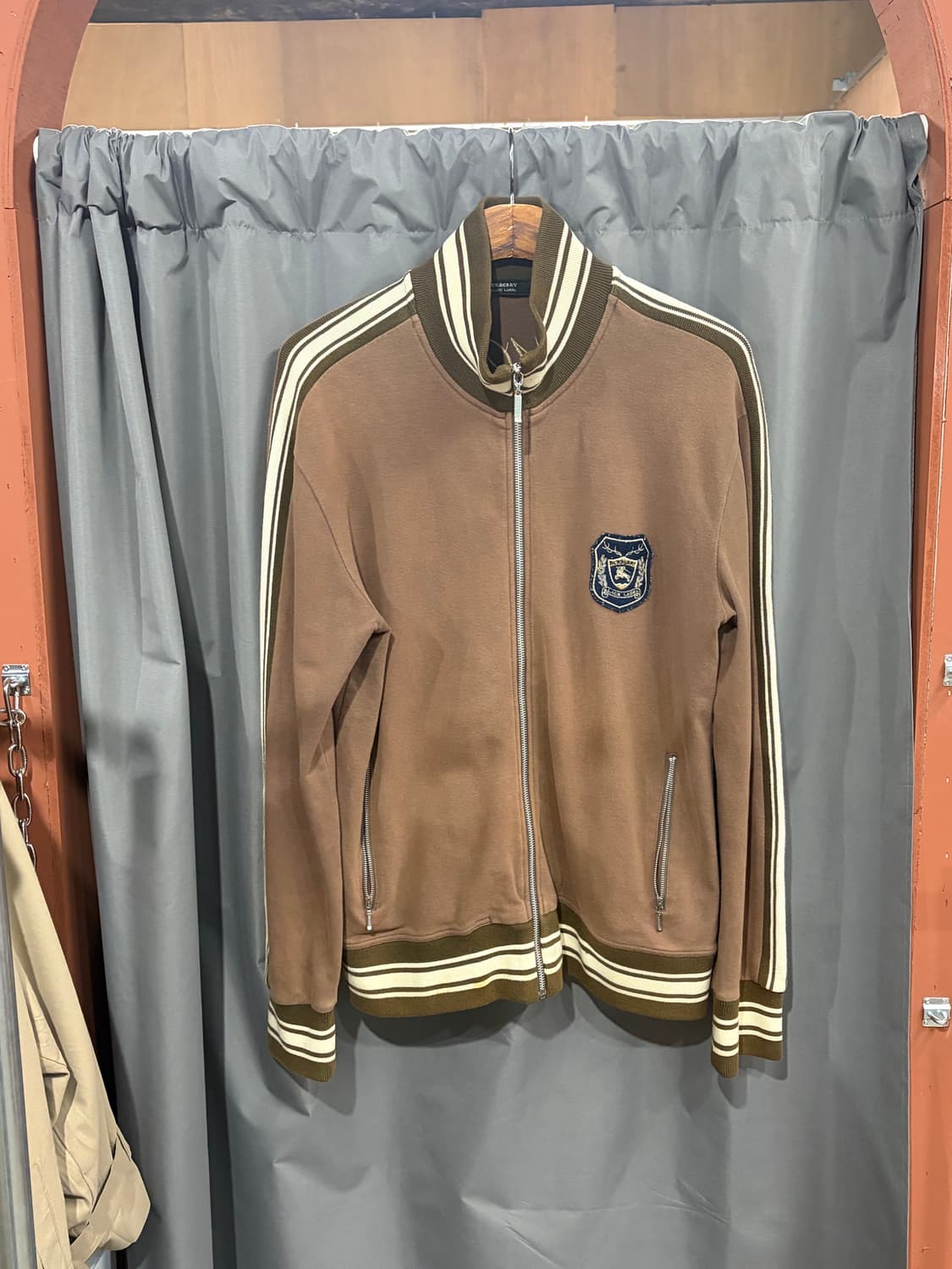 버버리 블랙라벨 10주년기념 트랙자켓 상품이미지1