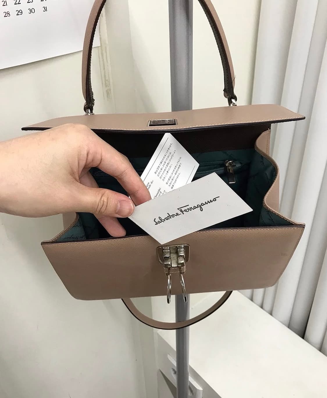 페레가모 켈리백 가방 상품이미지6