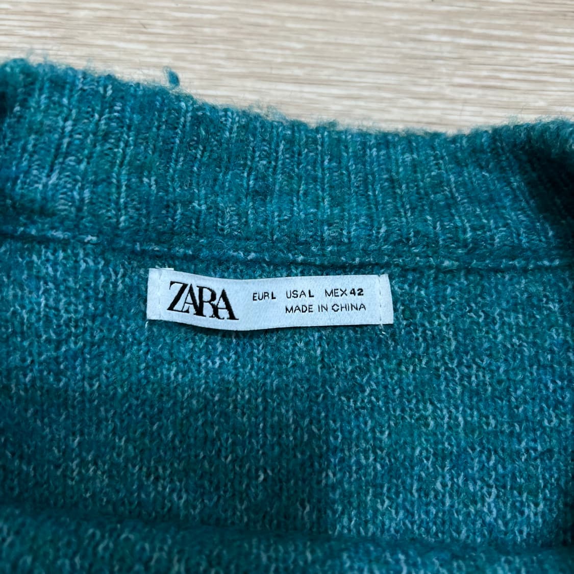 자라 미니멀 루즈핏 라운드넥 니트 스웨터 [블루 그린] L/100 상품이미지4