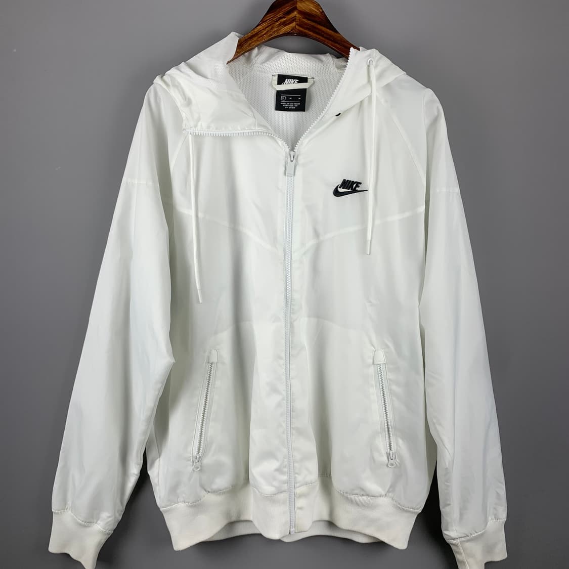 나이키 퓨추라 화이트 우븐 윈드러너 바람막이 상품이미지2