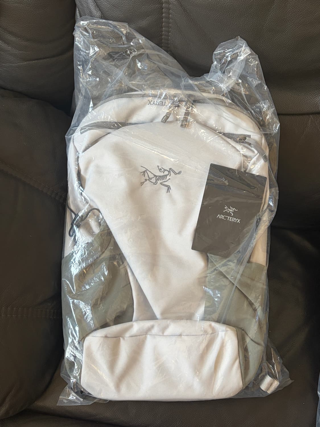 [국내배송/미개봉새상품] 아크테릭스 맨티스16 백팩 솔리튜드 보이드 상품이미지1