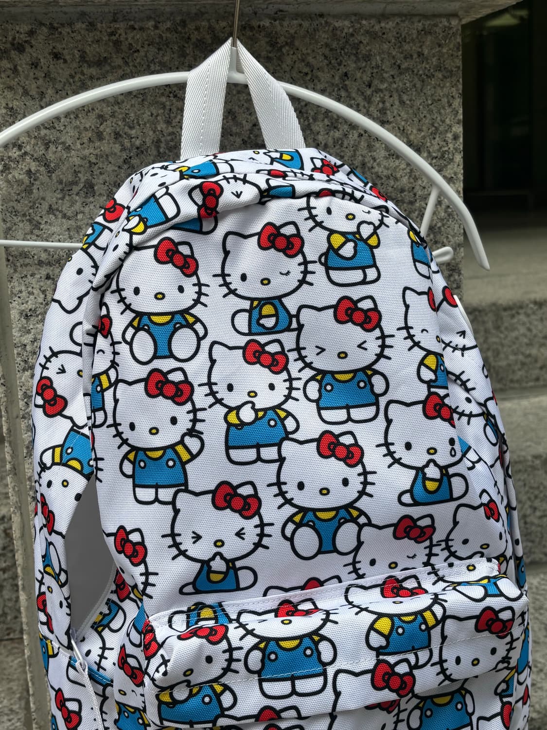 헬로키티 패턴 화이트 백팩 상품이미지2