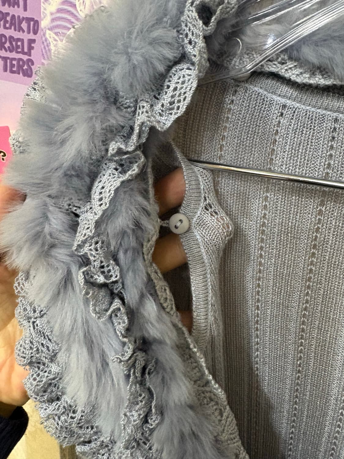 닥스 리얼래빗퍼 니트가디건  상품이미지4