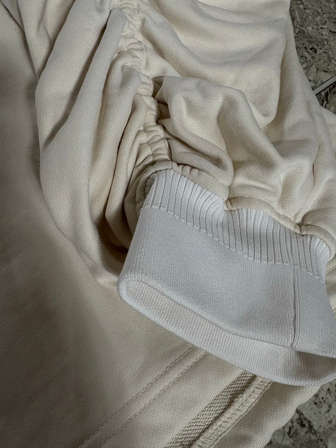 송지오 나르시스 하이넥 맨투맨 50 상품이미지4