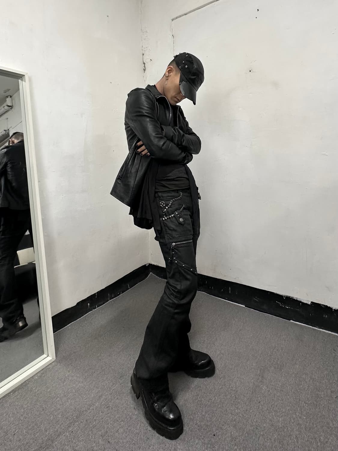 (MPH) coated multi pocket bootcut jeans 상품이미지5