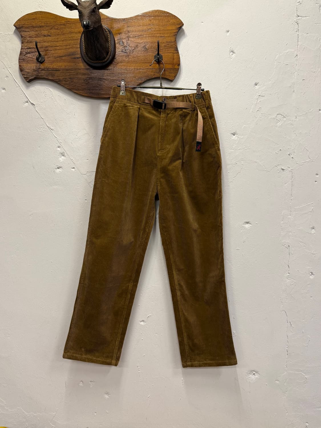 27) GRAMICCI Brown Corduroy Pants 상품이미지2