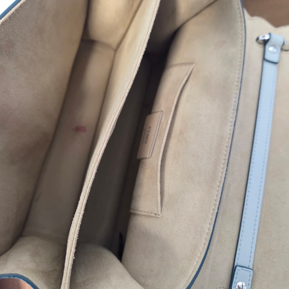 FENDI 펜디 정품 칸아이 캔아이 은장 체인 미듐 숄더백 크로스 토트백 상품이미지8