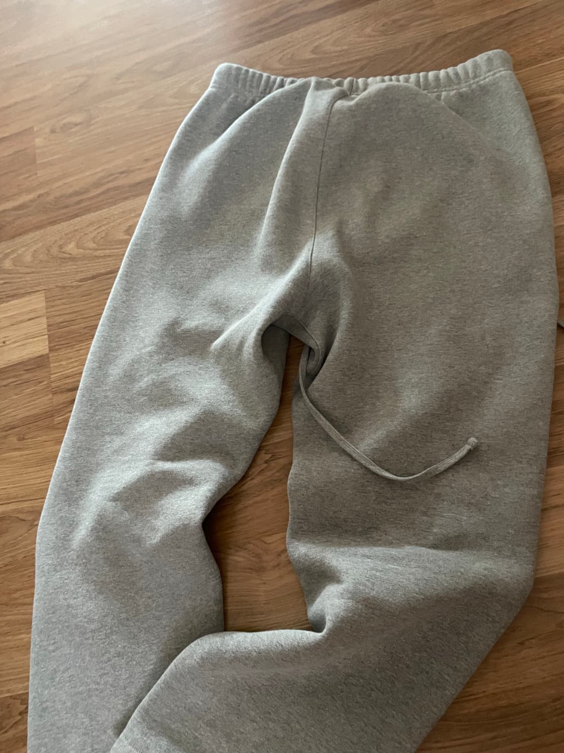 에센셜 1977 릴렉스드 스웨트팬츠 다크 오트밀 s사이즈 상품이미지3