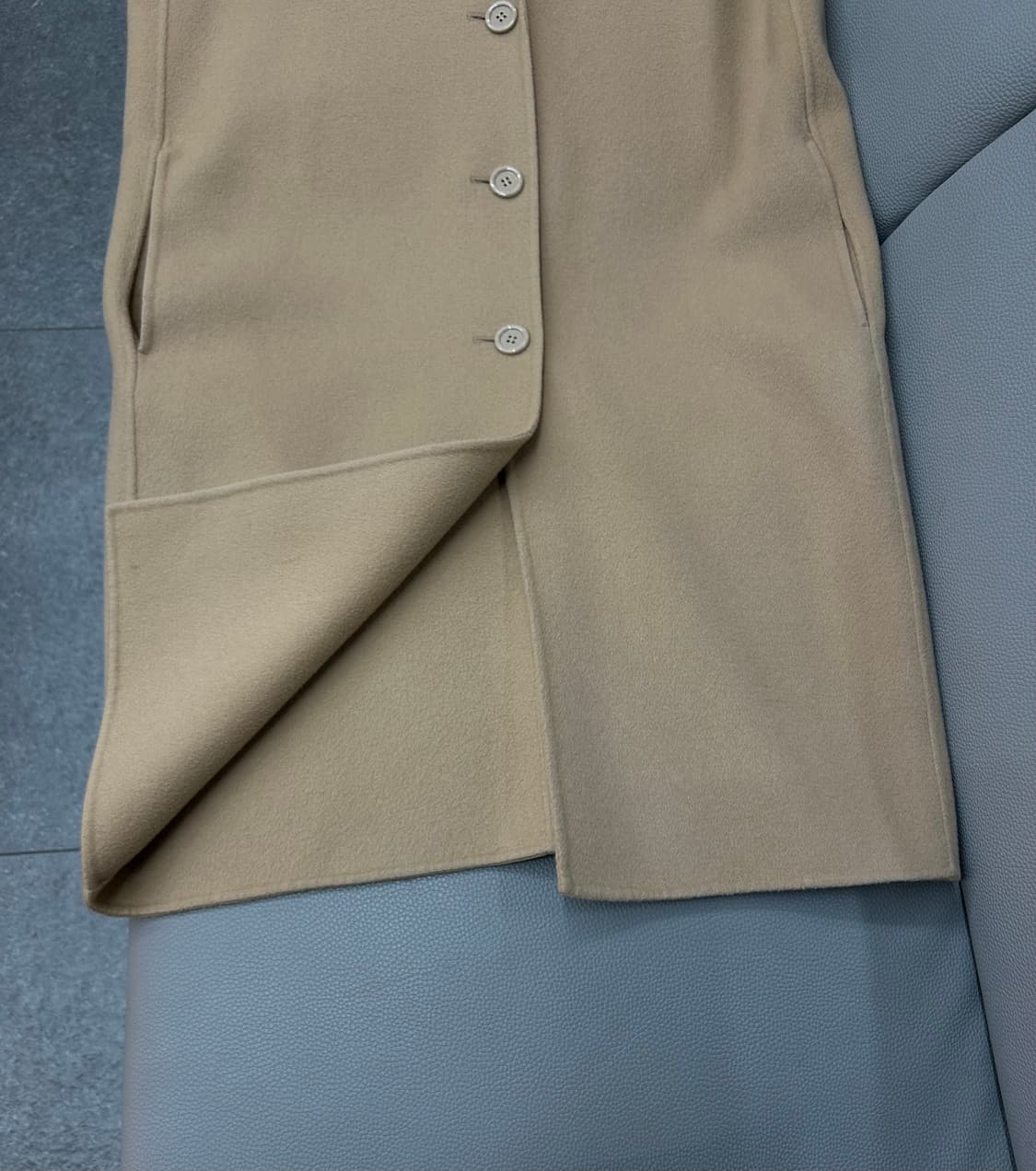 아크네스튜디오 캐시미어 울혼방 베스트 코트(36) 상품이미지4