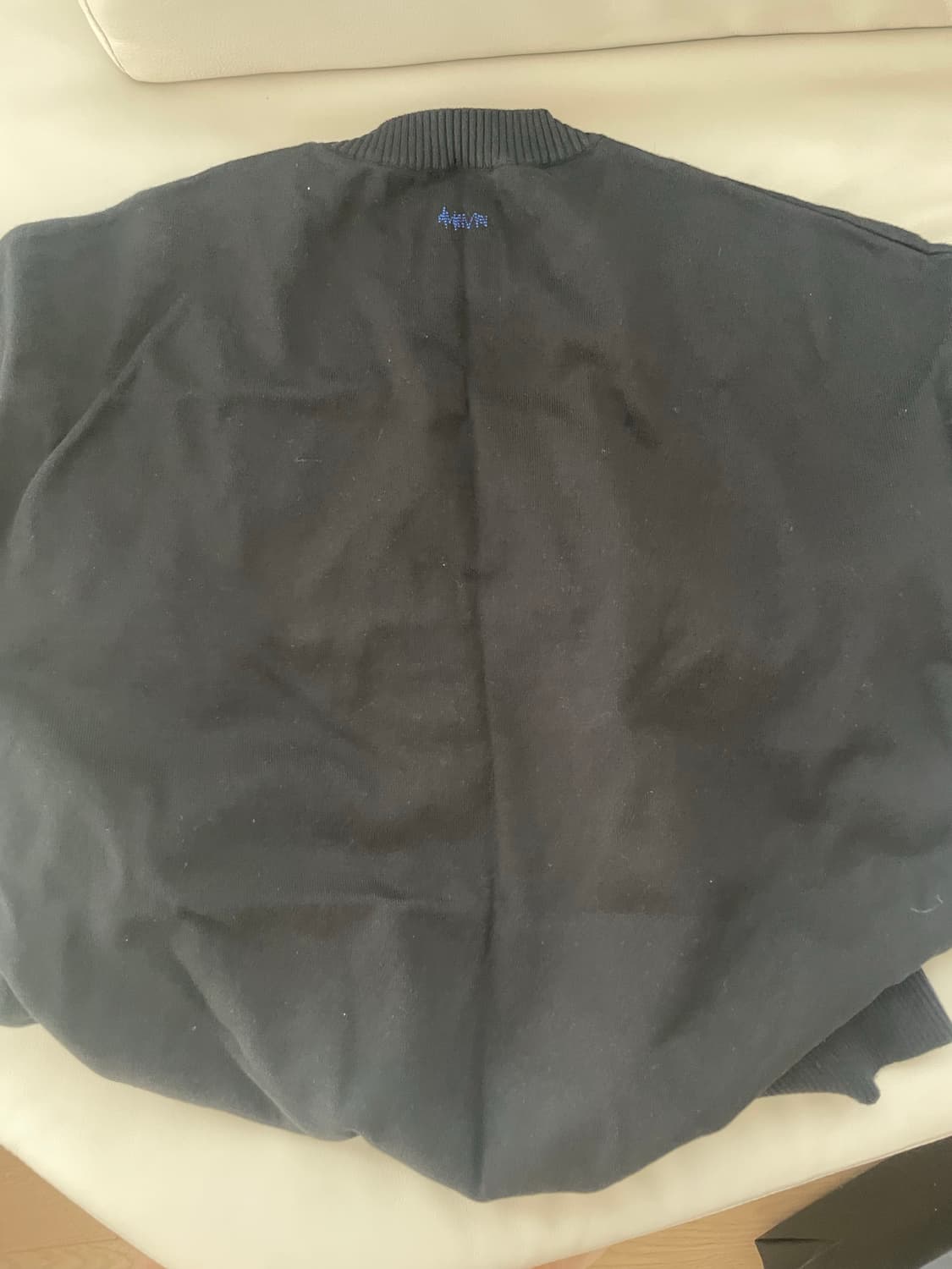 아더에러 고스트 니트 판매합니다! 상품이미지3