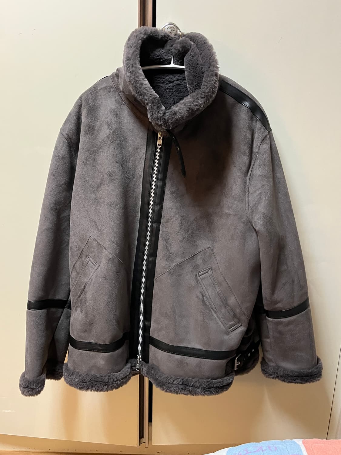 도프제이슨 무스탕 판매합니다 XL 상품이미지1