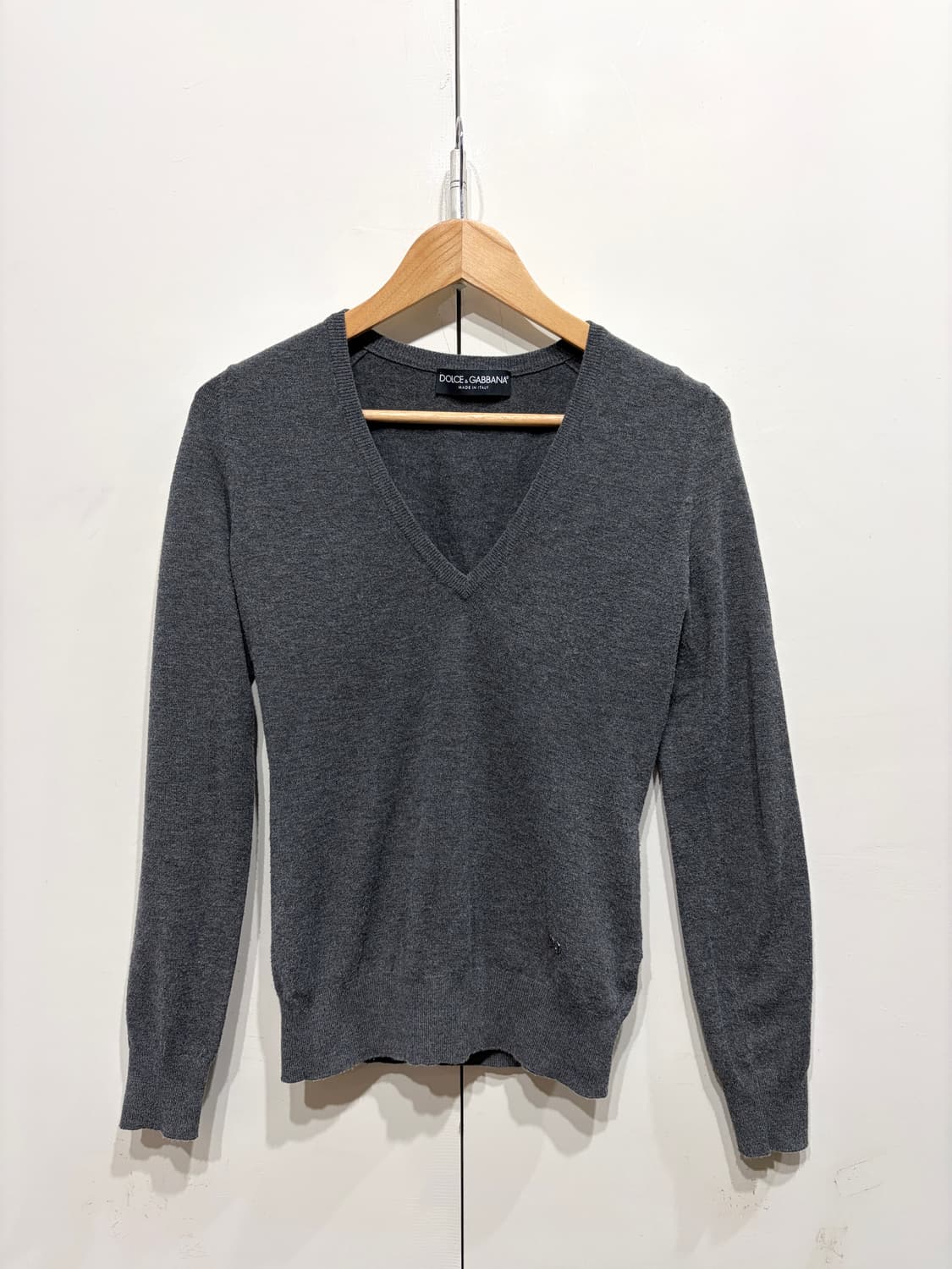 돌체앤가바나 브이넥 니트 스웨터 상품이미지1