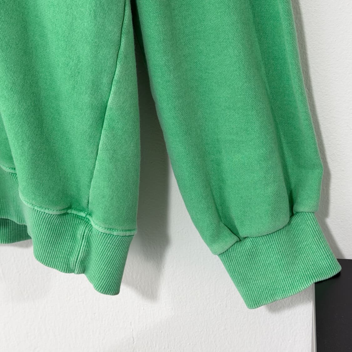 [FREE] 디즈니 미키마우스 피그먼트워싱 맨투맨 상품이미지5