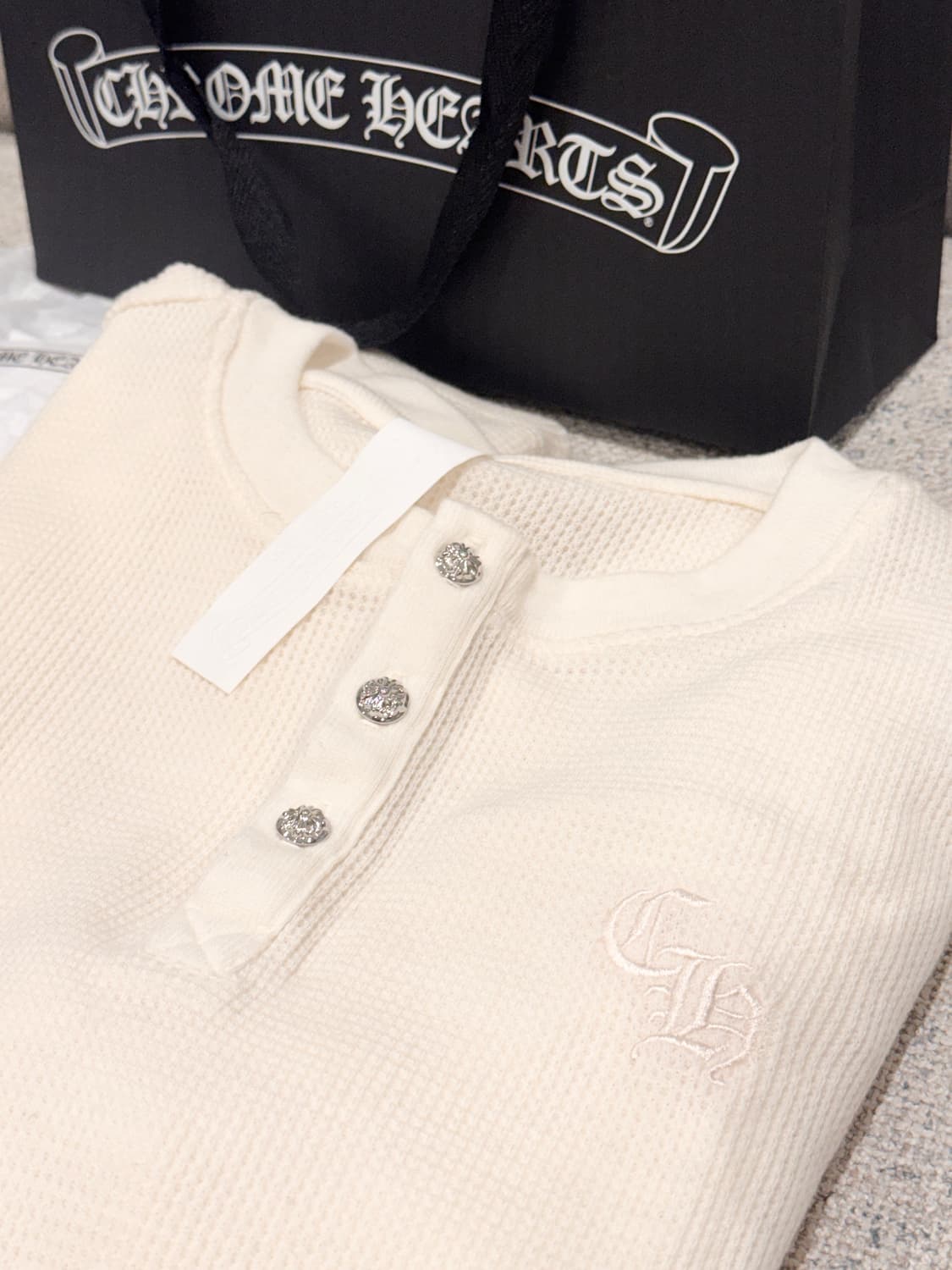 크롬하츠 자수 크로스볼 헨리넥 상품이미지2