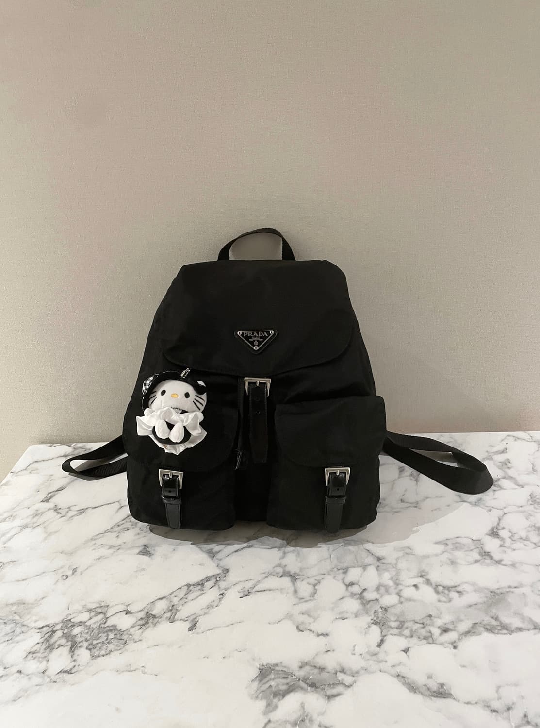 정품 프라다 백팩 미듐 사이즈 상품이미지1